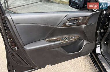 Седан Honda Accord 2013 в 
