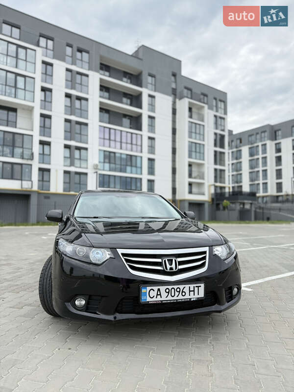 Honda Accord 2011