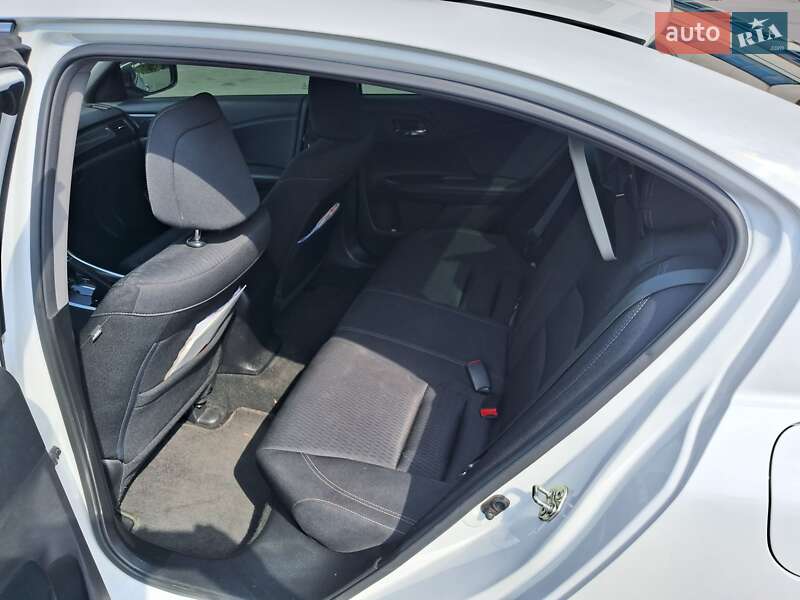 Седан Honda Accord 2015 в Дніпрі