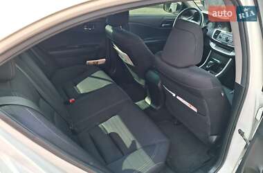 Седан Honda Accord 2015 в 