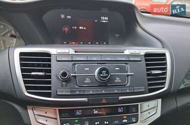 Седан Honda Accord 2015 в 