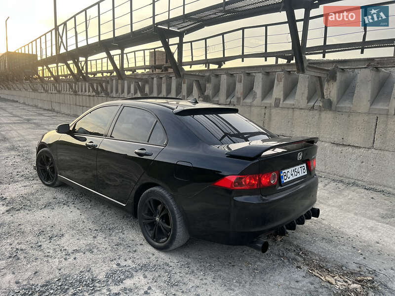 Седан Honda Accord 2004 в Кривом Роге