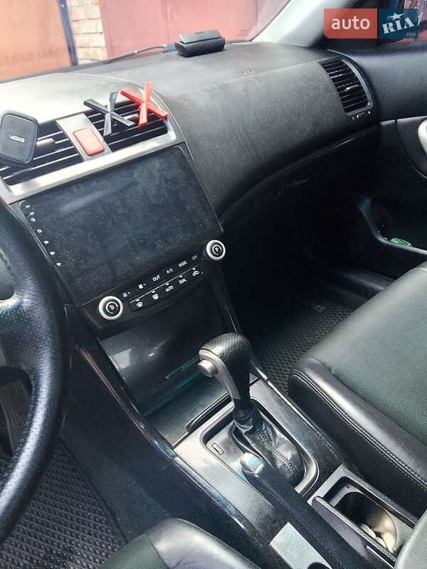 Седан Honda Accord 2005 в Києві