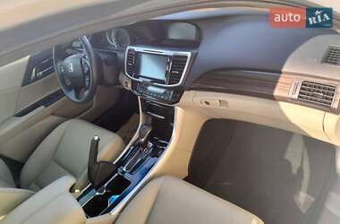 Седан Honda Accord 2017 в 