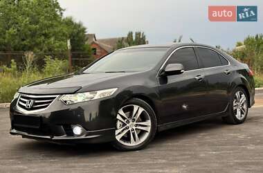 Седан Honda Accord 2012 в Ахтырке