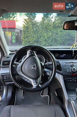 Седан Honda Accord 2010 в 