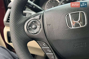 Седан Honda Accord 2013 в 