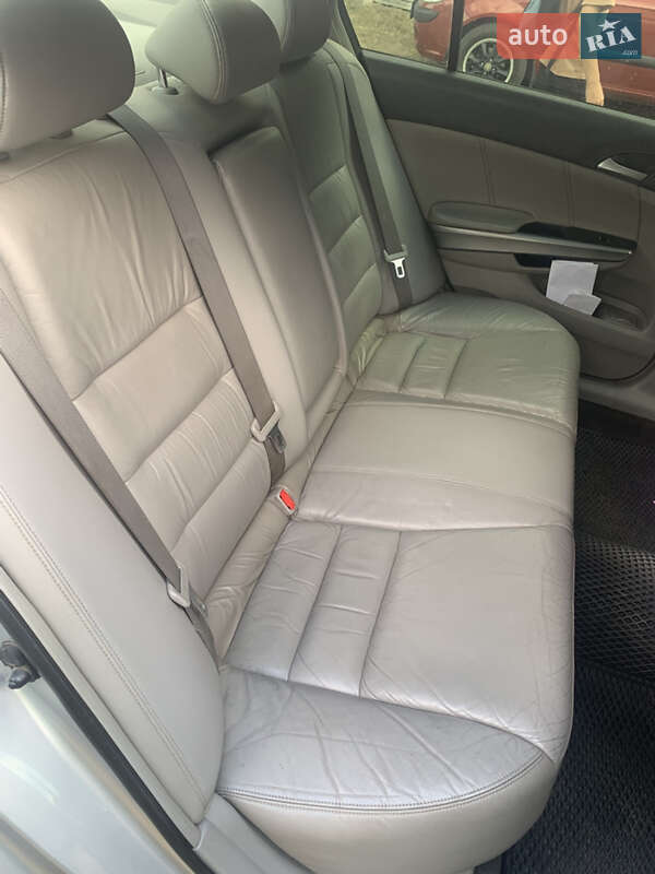 Седан Honda Accord 2008 в Звенигородке