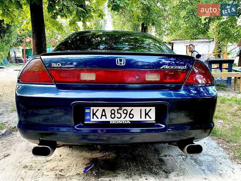 Купе Honda Accord 2000 в Києві