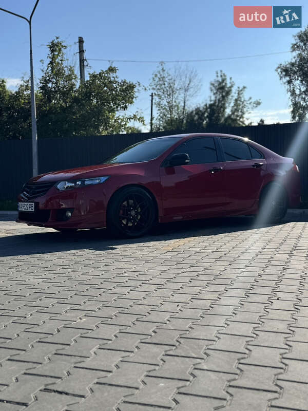 Седан Honda Accord 2010 в Києві