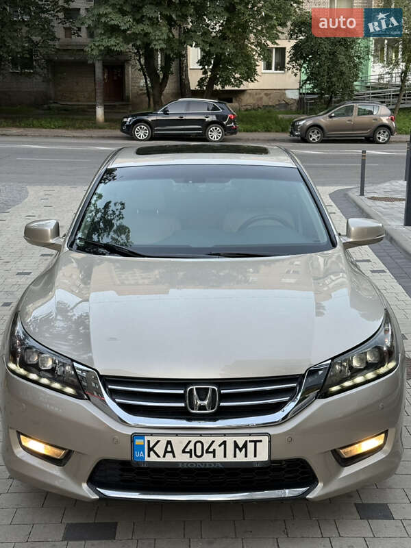 Седан Honda Accord 2013 в Вінниці