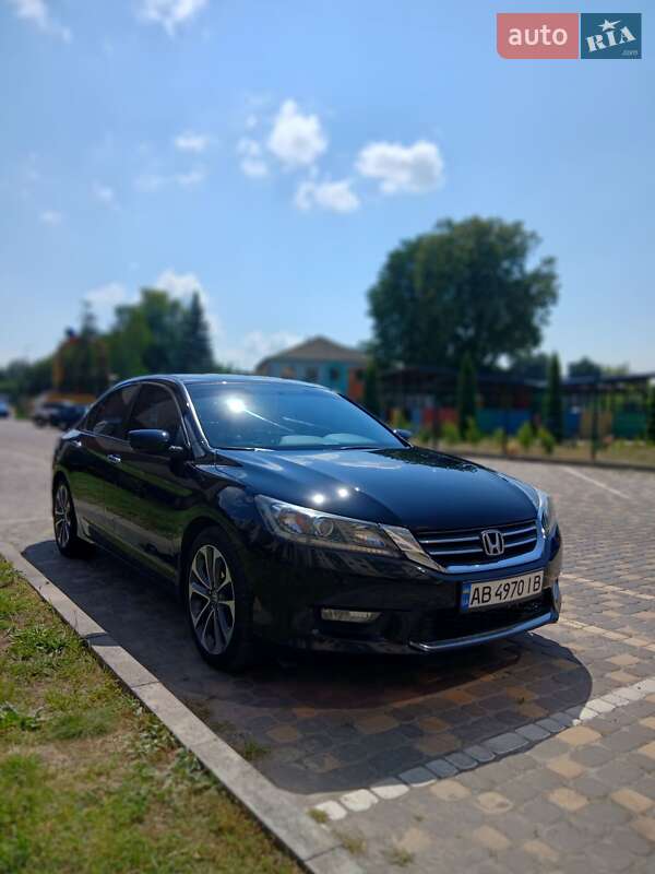 Седан Honda Accord 2015 в Виннице