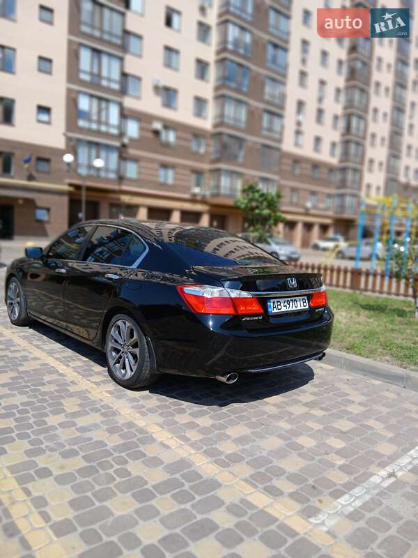 Седан Honda Accord 2015 в Виннице