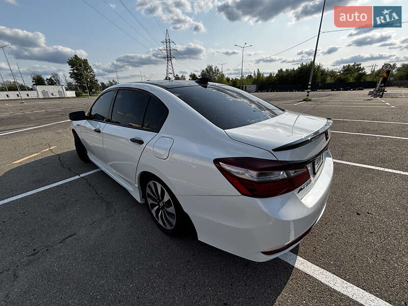 Седан Honda Accord 2017 в Києві