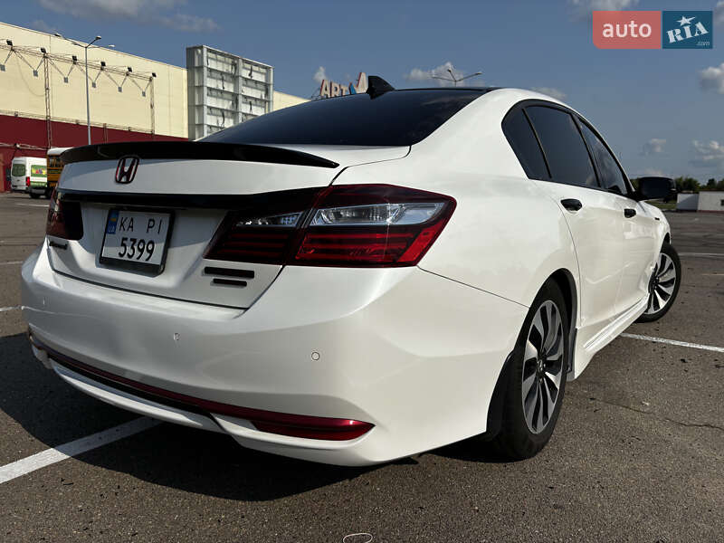 Седан Honda Accord 2017 в Києві