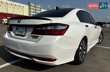 Седан Honda Accord 2017 в 