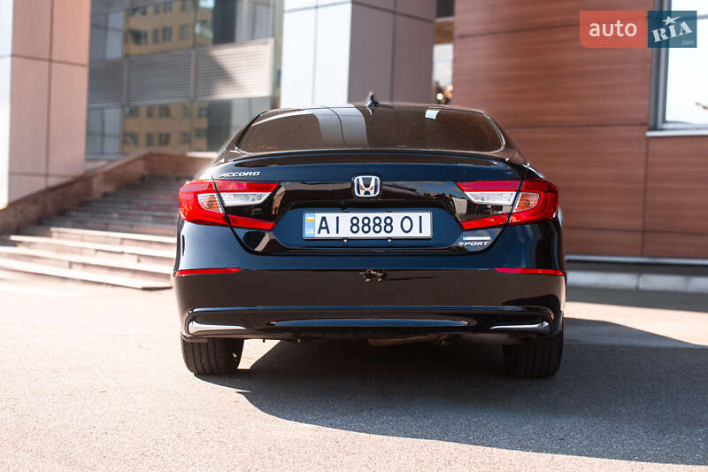 Седан Honda Accord 2022 в Киеве