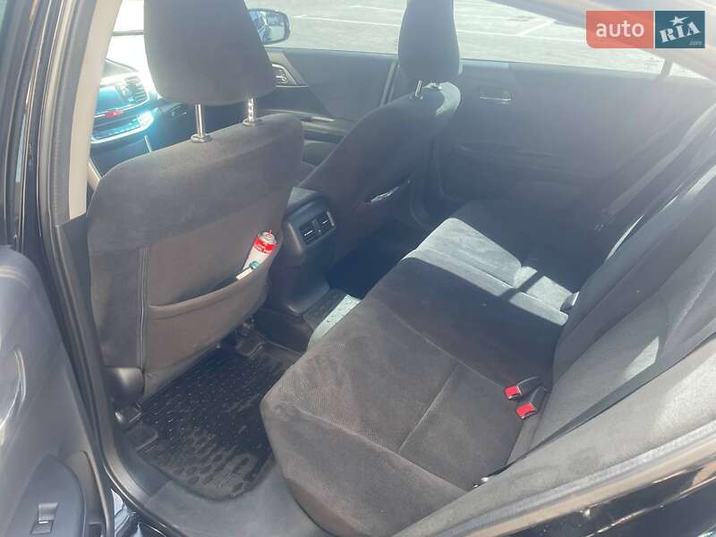 Седан Honda Accord 2013 в Одессе