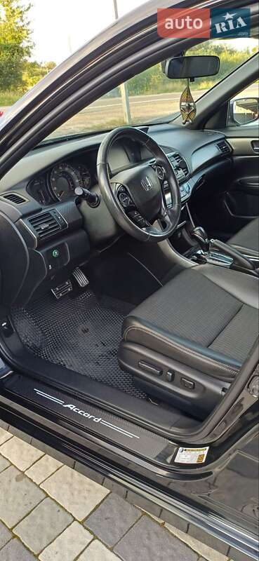 Седан Honda Accord 2017 в Львове