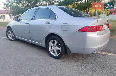 Седан Honda Accord 2004 в 
