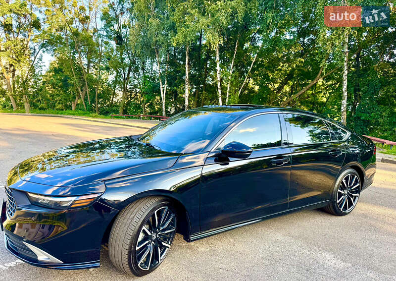 Седан Honda Accord 2024 в Києві