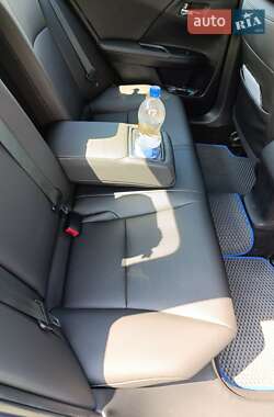 Седан Honda Accord 2014 в 