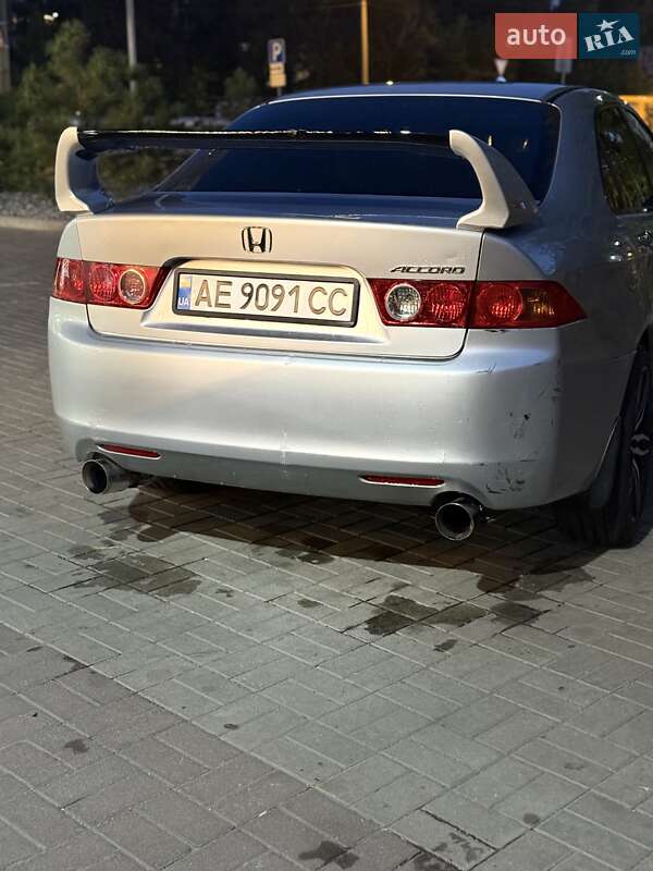 Honda Accord 2004
