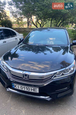 Седан Honda Accord 2017 в Киеве