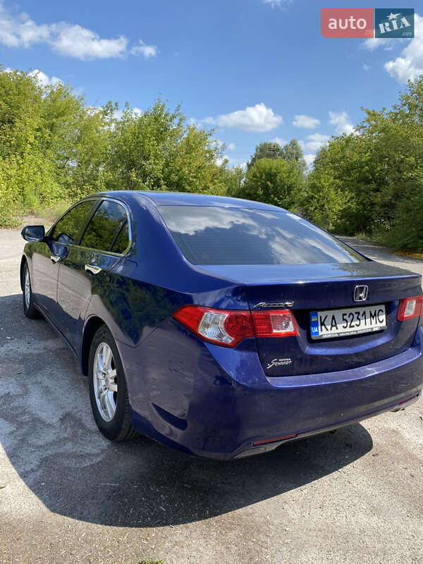 Седан Honda Accord 2008 в Києві
