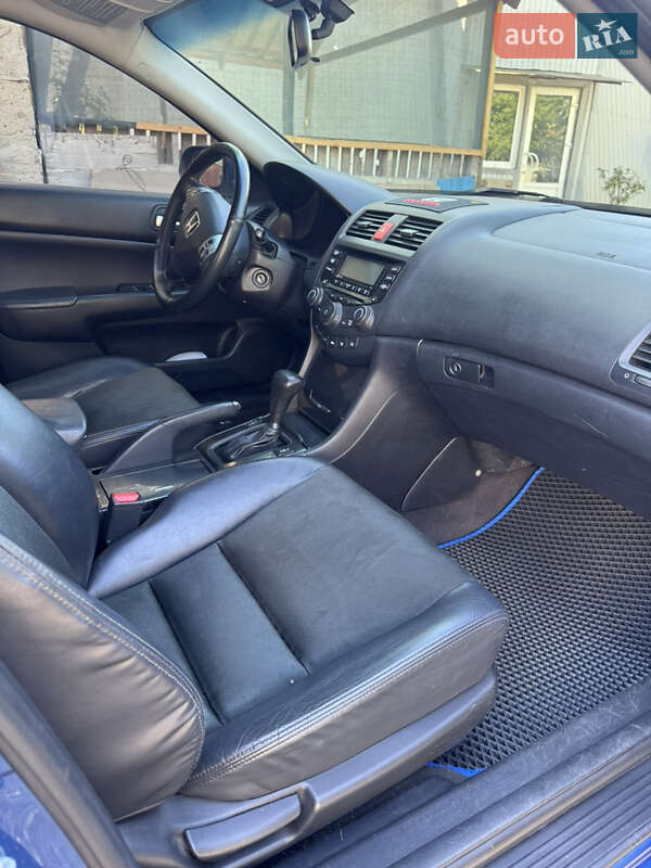 Седан Honda Accord 2004 в Одессе