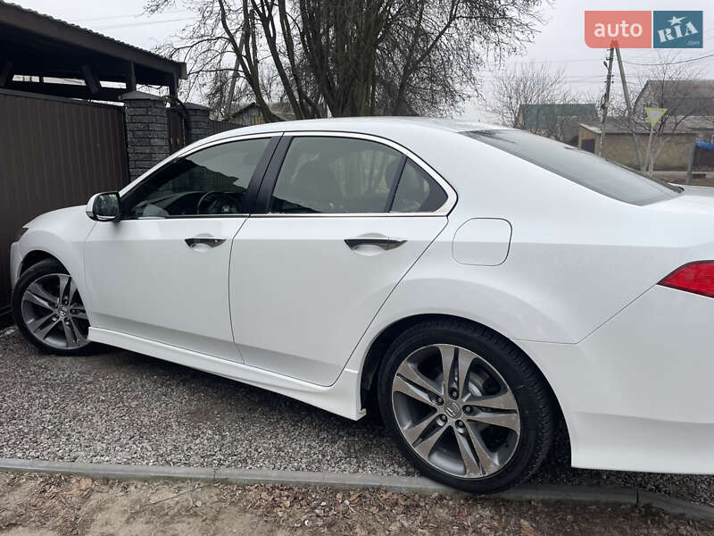 Седан Honda Accord 2012 в Києві