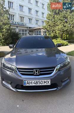Седан Honda Accord 2015 в Павлограде