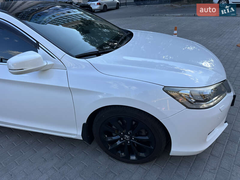 Седан Honda Accord 2013 в Дніпрі