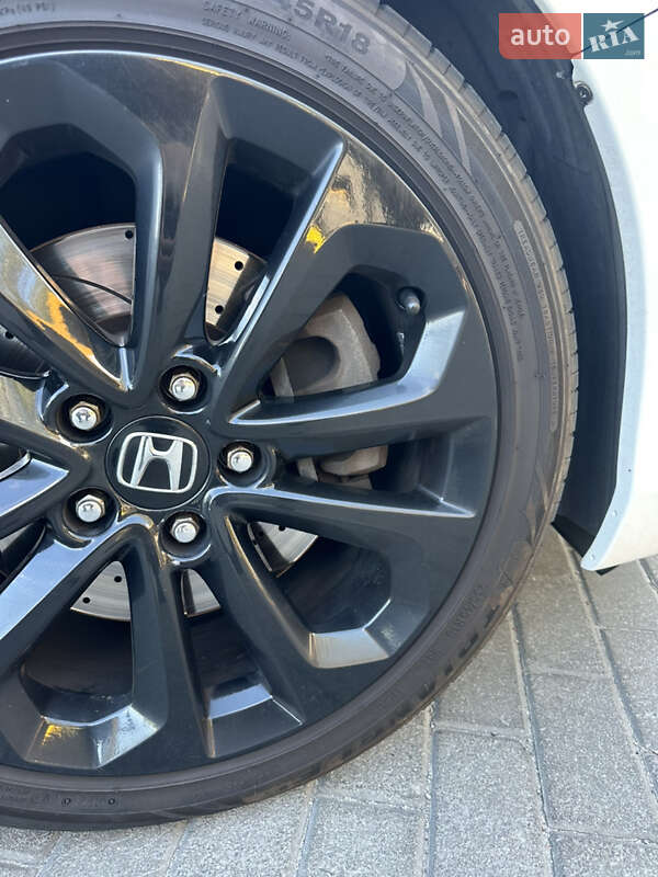 Седан Honda Accord 2013 в Дніпрі