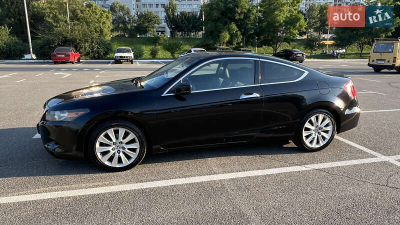 Купе Honda Accord 2008 в Киеве