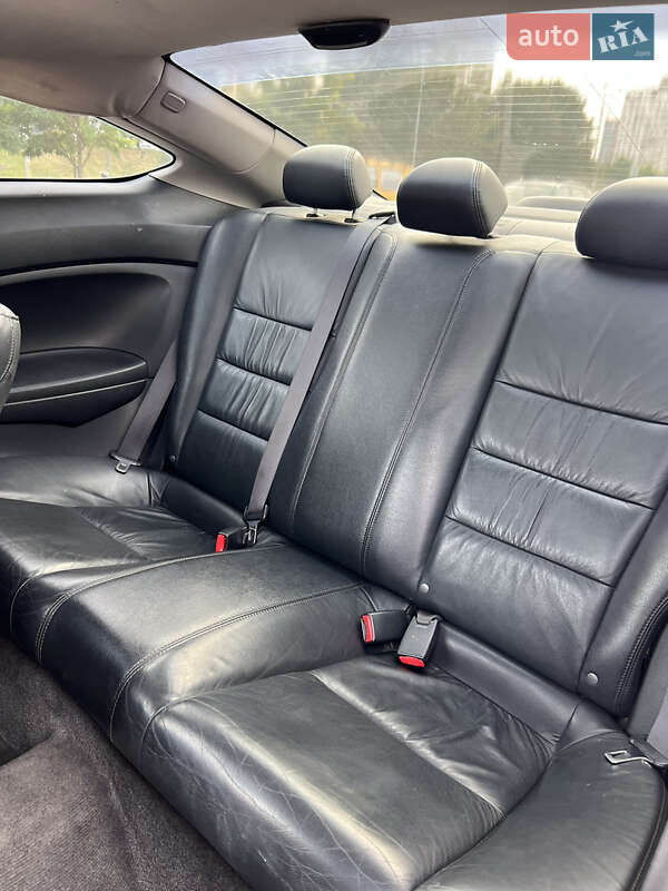 Купе Honda Accord 2008 в Киеве