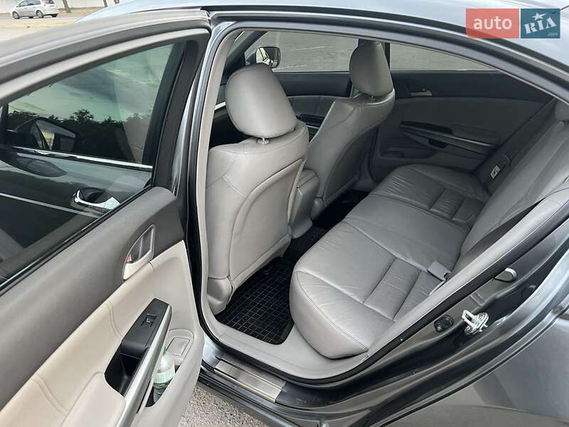 Седан Honda Accord 2008 в Кривому Розі