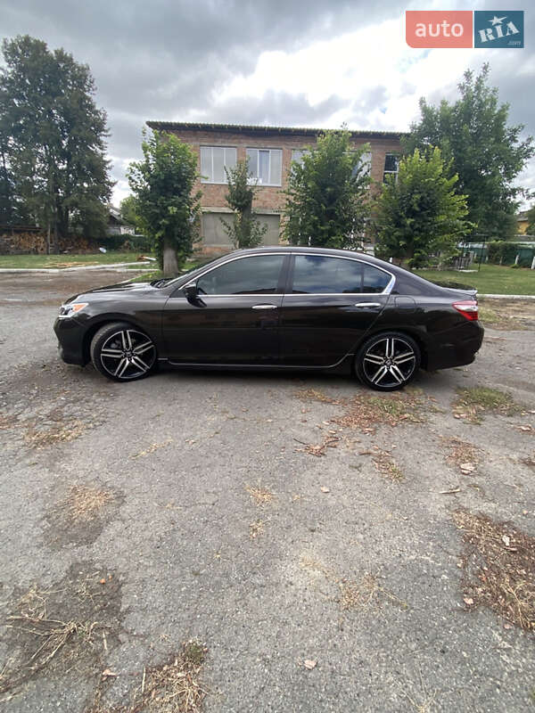 Седан Honda Accord 2017 в Ватутіному