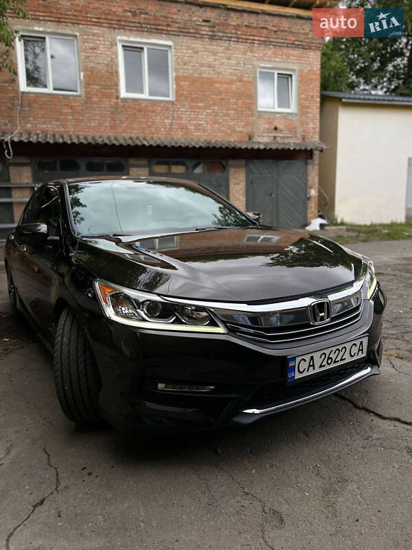 Седан Honda Accord 2017 в Ватутіному