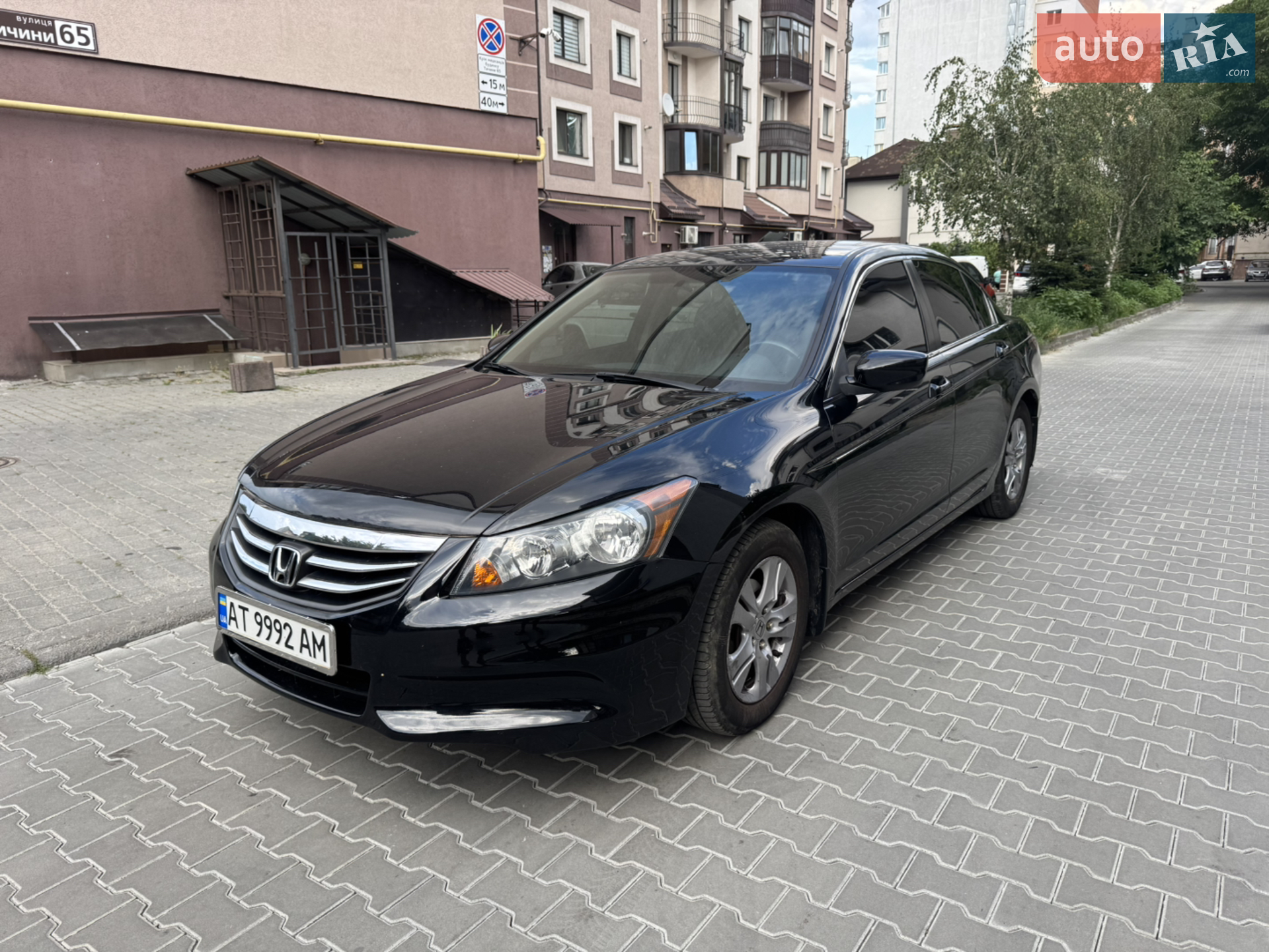 2011 Honda Accord - мініатюра 2
