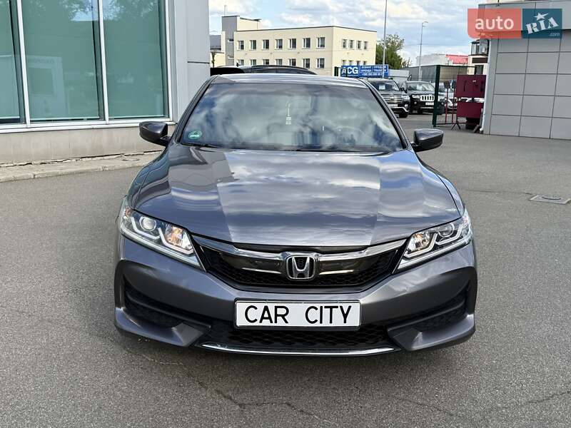 Купе Honda Accord 2016 в Києві