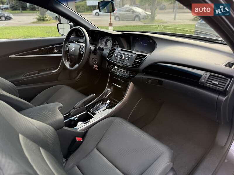 Купе Honda Accord 2016 в Києві
