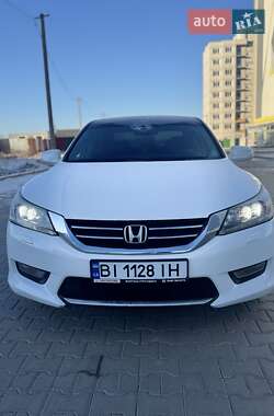 Седан Honda Accord 2013 в Полтаві