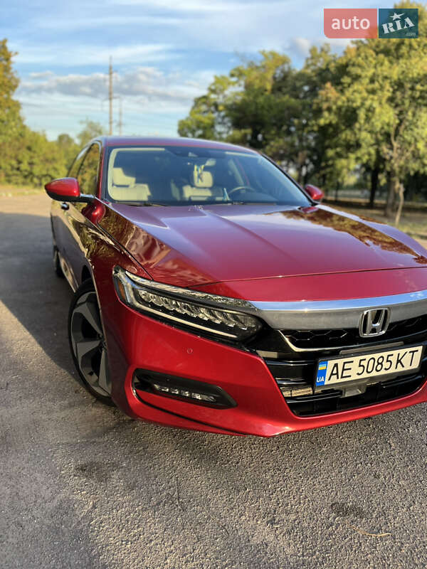 Седан Honda Accord 2018 в Днепре