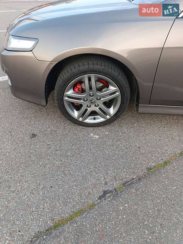 Седан Honda Accord 2008 в Львове