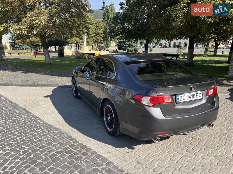 Седан Honda Accord 2008 в Жовкве