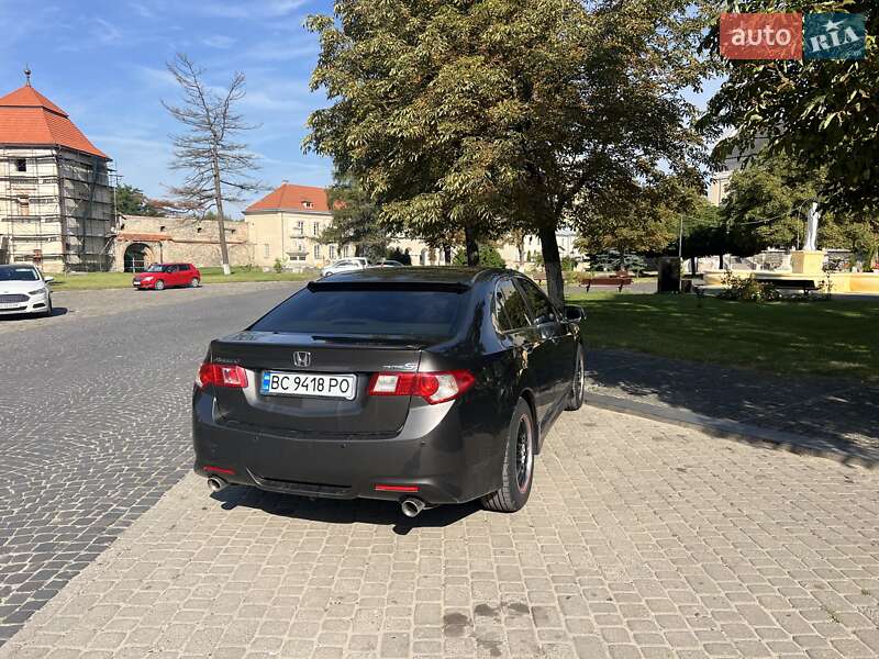 Седан Honda Accord 2008 в Жовкве