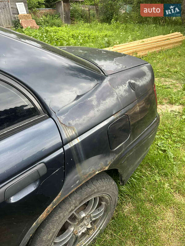 Седан Honda Accord 1999 в Верховине