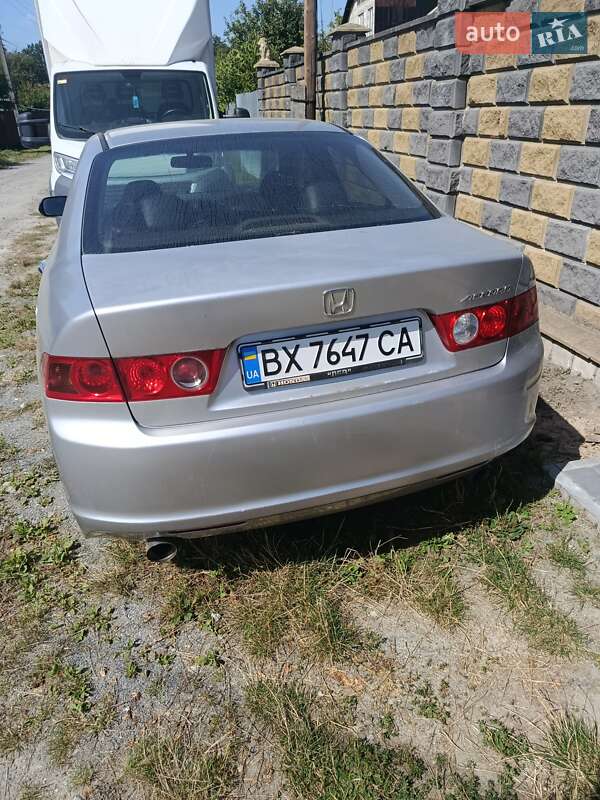 Седан Honda Accord 2005 в Шепетовке