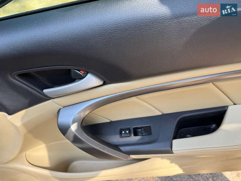 Купе Honda Accord 2012 в Кропивницком